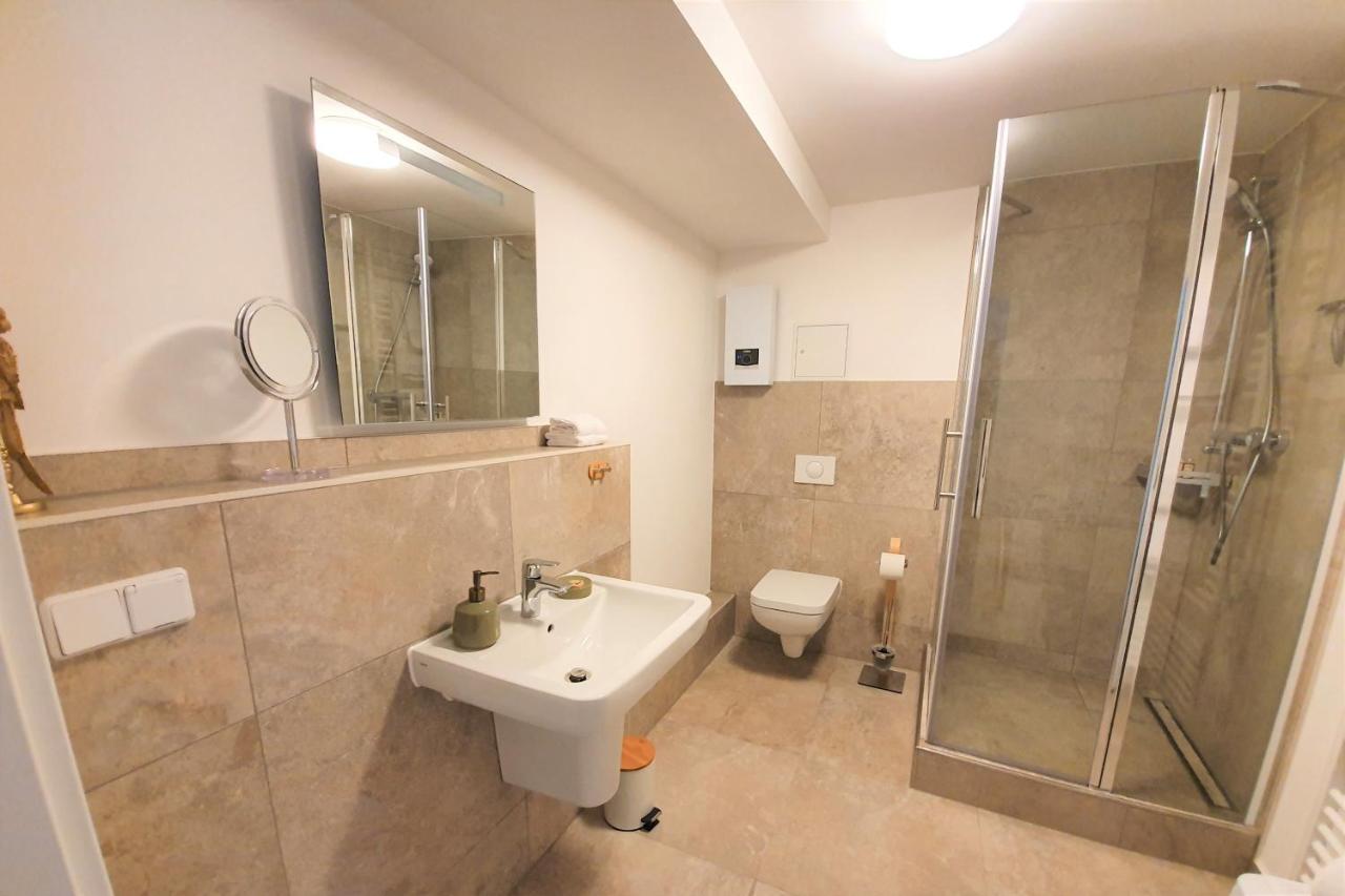 Pb Ferienwohnungen - Fewo 1 - Stilvoll Eingerichtetes Apartment Im Herzen Senftenbergs Экстерьер фото
