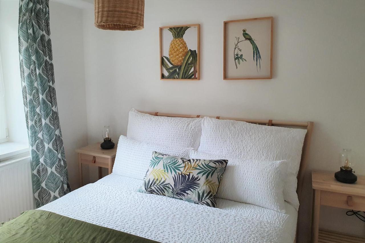 Pb Ferienwohnungen - Fewo 1 - Stilvoll Eingerichtetes Apartment Im Herzen Senftenbergs Экстерьер фото